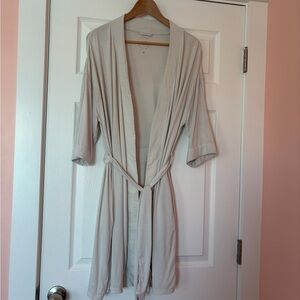 Cozy Earth Women’s Kimono Bamboo Tie-Waist Robe in Light Grey